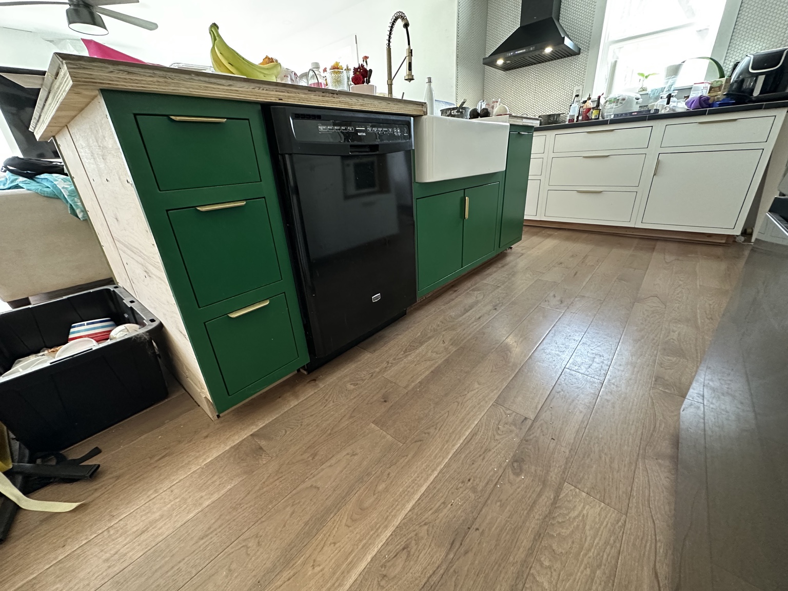 Open Concept Kitchen & Custom Cabinets