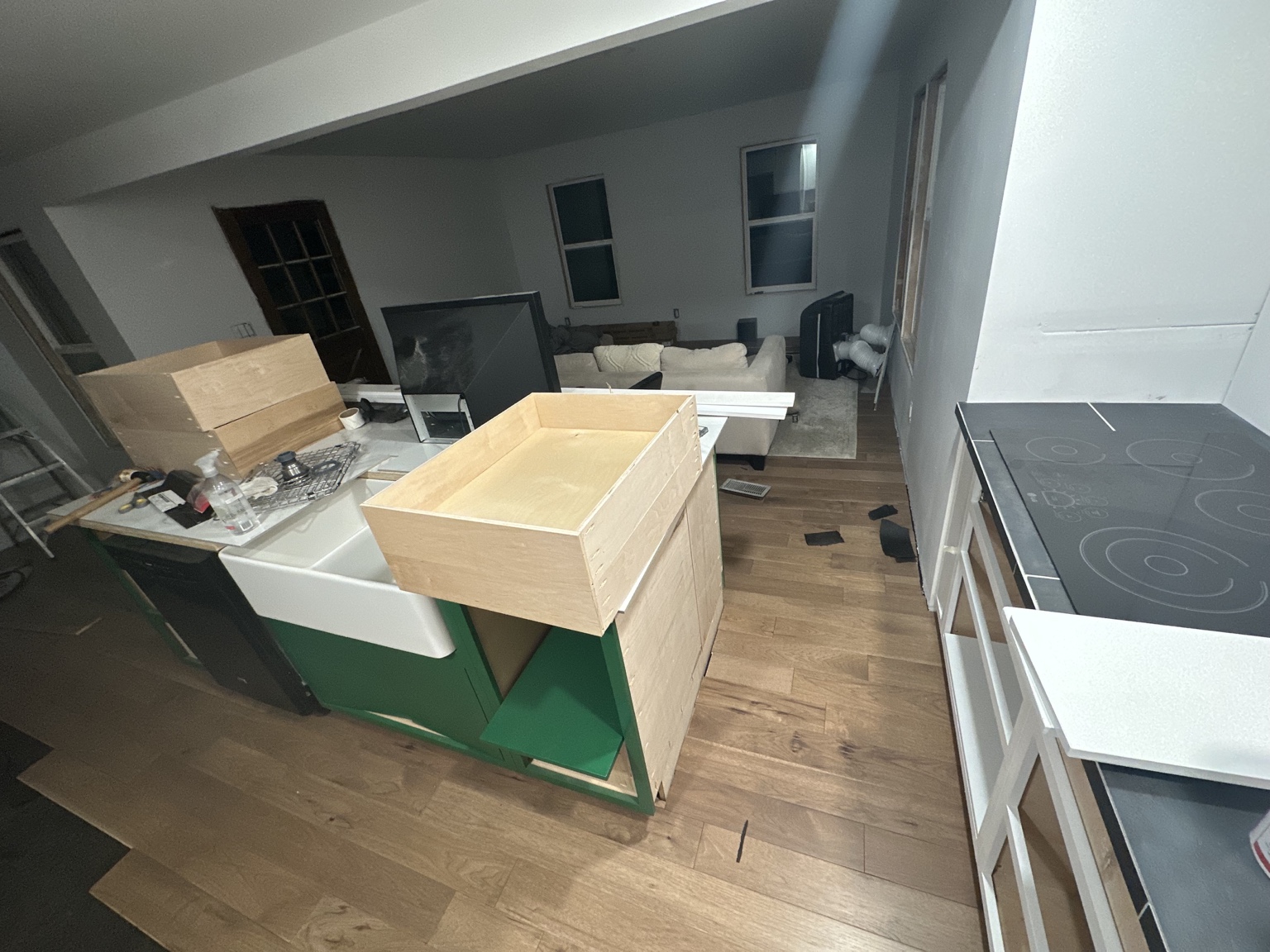 Drawer construction and flooring in progress